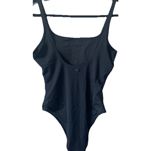 New Vuori Women’s Encinitas One Piece Swimsuit in Black Size Large - Picture 6 of 7